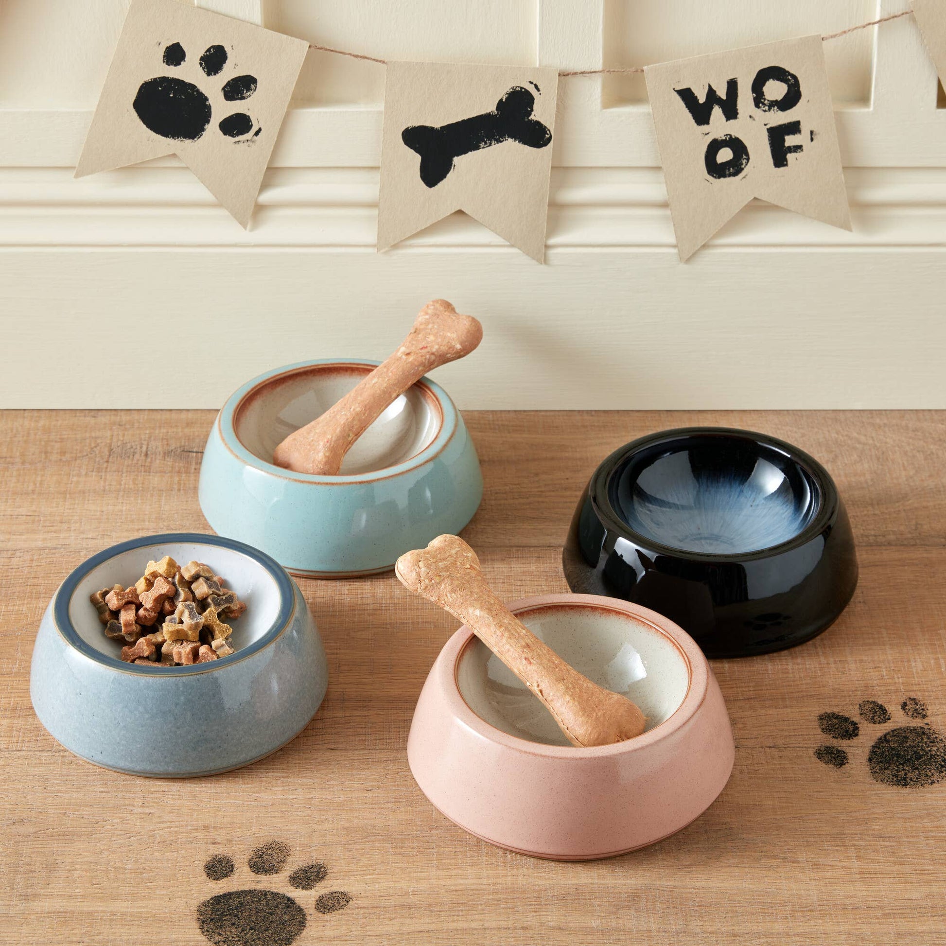 DENBY STONEWARE STUDIO GREY MEDIUM PET BOWL - RW Home & Garden